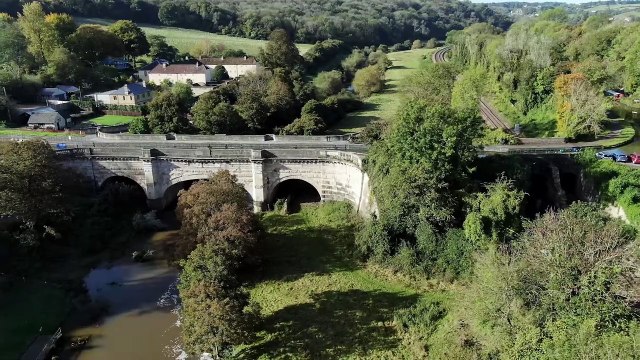 Slow Cycling: Riding The Lost Lanes of Britain - Cotswolds | movie | 2021 | Official Trailer