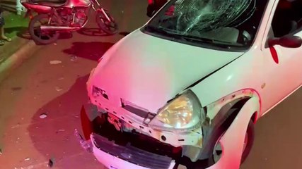 Homem é agredido por populares após acidente no Riviera e fica em estado grave