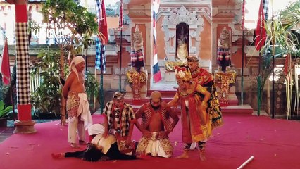 Salah Satu Adegan Menarik Dalam Seni Drama Tari Barong Bali