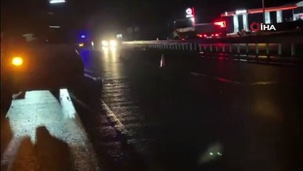 Yolun karşısına geçerken otomobilin çarptığı anne ve oğlu hayatını kaybetti