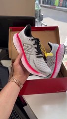 do you ever see pink in neon if not this could be yours