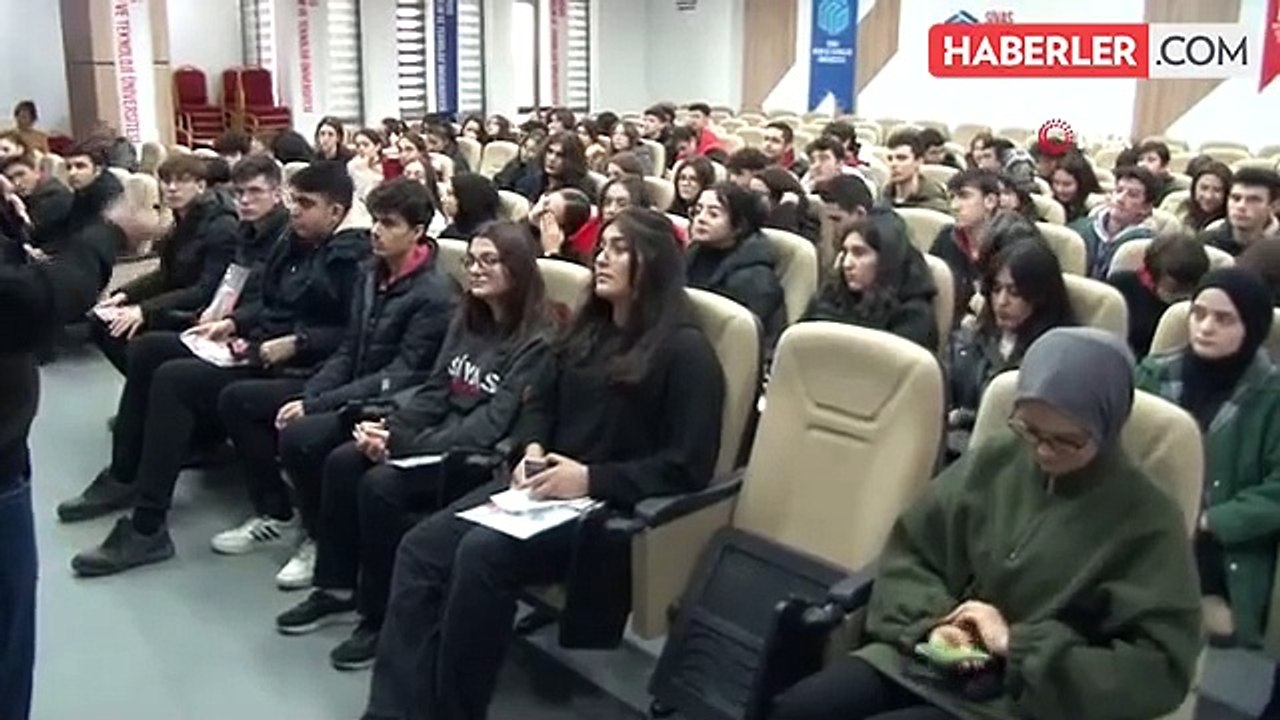 Sivas Bilim ve Teknoloji Üniversitesi liselilere kapılarını açtı