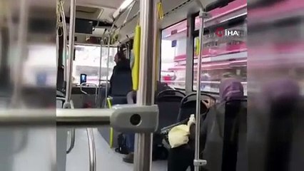 Belediye otobüsünde bıçaklı kavga!