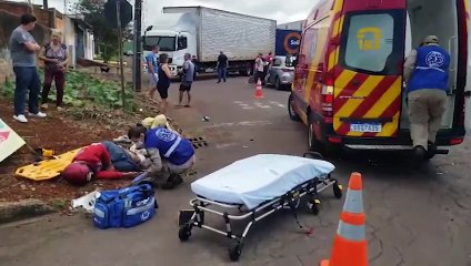 Moto fica destruído em grave acidente no Bairro Universitário