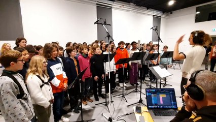 Les élèves du conservatoire de musique enregistrent l'hymne du Stade Rochelais