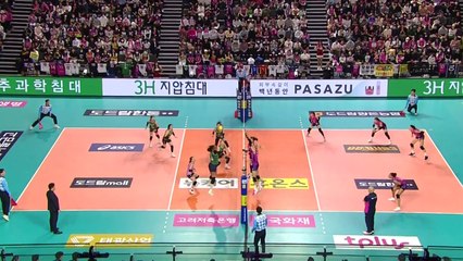 GS칼텍스, 선두 흥국생명 10연승 저지...현대캐피탈은 6연패 탈출 / YTN