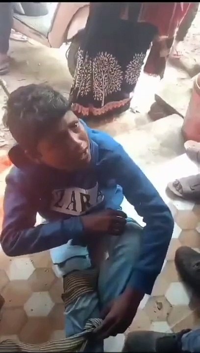 चोरी के आरोप में किशोर को बांध कर पीटा, तड़पता रहा किशोर लेकिन पीटते रहे मनबढ ..वीडियो वायरल