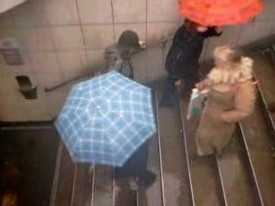 observacion de una estacion de metro