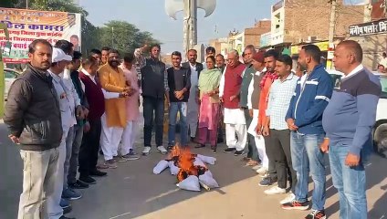 कांग्रेस नेताओं के घरों की अलमारियां उगल रही 'काला धन’