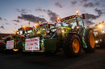 Oswestry Illuminated Tractor Run revs up the Christmas Spirit in Oswestry