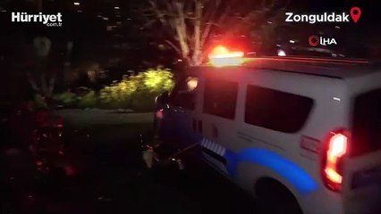 Zonguldak'ta iki büyük heyelan: Bir ev yıkıldı, iş makineleri göçük altında kaldı!