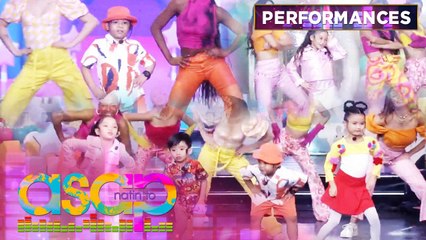 下载视频: It’s Showtime’s Batang Cute-po squad invades the ASAP Natin ‘To stage