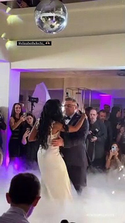 Ο πρώτος χορός της Ελίζαμπεθ Ελέτσι και του Νεκτάριου Λεμονίδη στην δεξίωση του γάμου τους