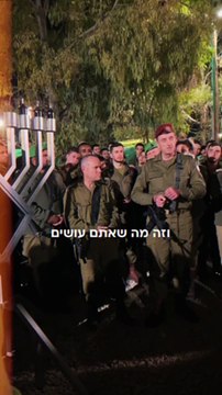 Le chef d'état-major est venu aujourd'hui visiter la brigade Nahal et allumer avec eux la troisième bougie de Hanoukka. Regardez ce qu'il avait à leur dire et la trompette qui l'a surpris