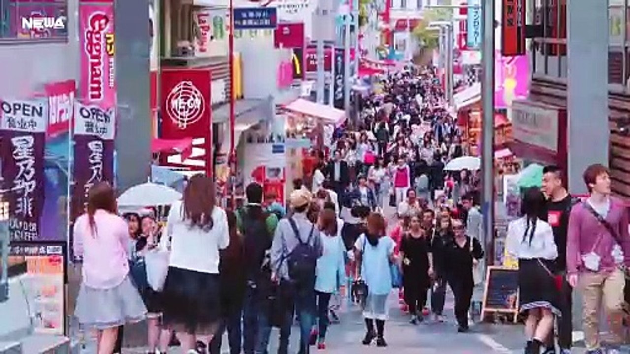 Japan's exports increased 4.3% in September, returning to growth.