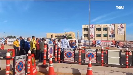 طوابير أمام المقار الانتخابية بشرم الشيخ استعدادا لبدء التصويت
