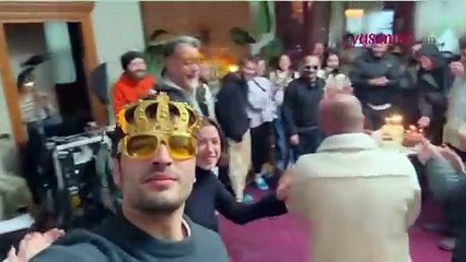 Mert Ramazan Demir'den eğlenceli set paylaşımı! Sosyal medyada büyük beğeni aldı