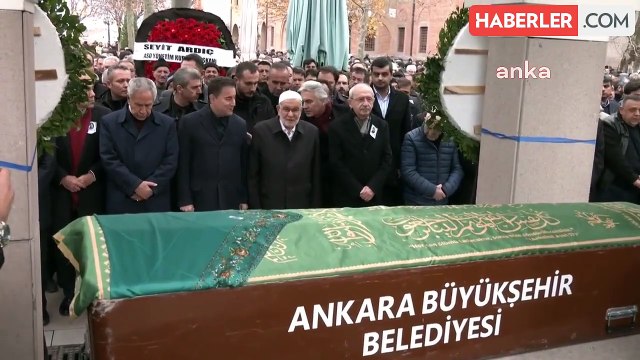 DEVA Partisi Genel Başkanı Ali Babacan'ın annesi Güner Babacan toprağa verildi