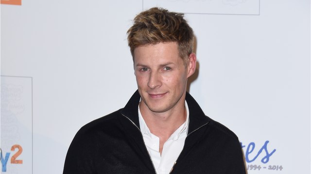 VOICI : Je suis en larmes : Matthieu Delormeau en deuil, il pleure la mort d'une fidèle de TPMP