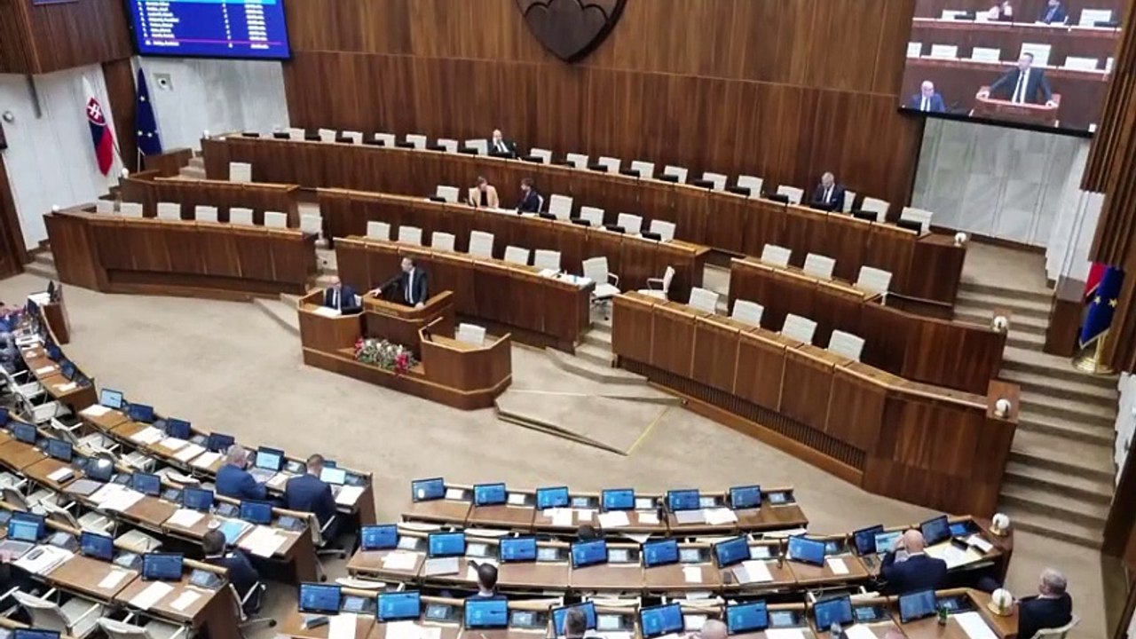 ZÁZNAM: NR SR ku konsolidácií verejných financií