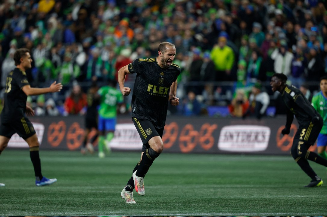 Breaking News - Giorgio Chiellini retires