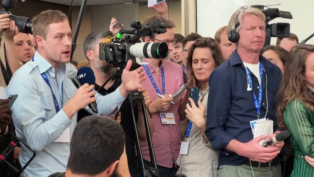 COP28 segue com impasse sobre a eliminação do uso de combustíveis fósseis