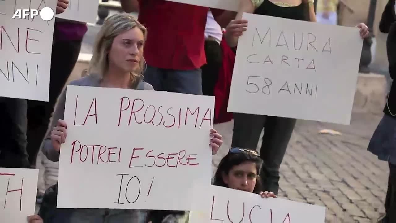 Sempre piu' le donne vittime delle minacce online, + 24%