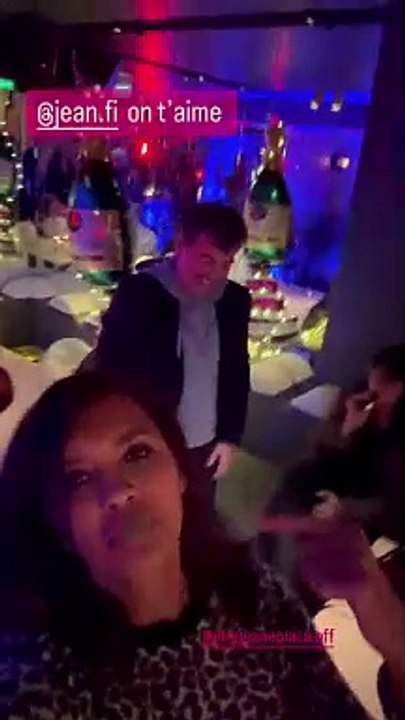 Il y a quelques jours, il donnait d'ailleurs pour la première fois ses impressions suite aux accusations de violences conjugales dont il a été visé.Stéphane Plaza fête l'anniversaire de Jeanfi avec Karine Le Marchand