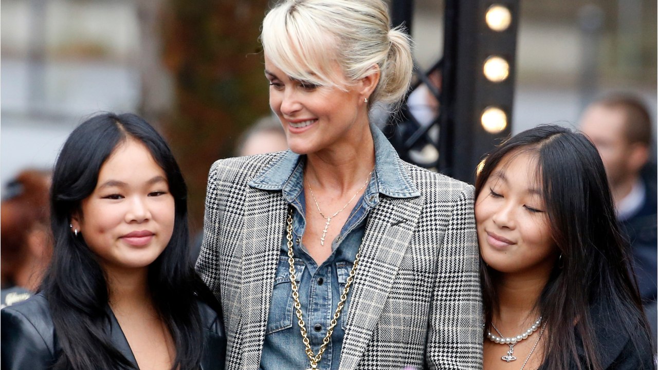 GALA VIDEO - Jade et Joy Hallyday dans Sept à huit : Audrey Crespo-Mara dévoile les coulisses de leur entretien