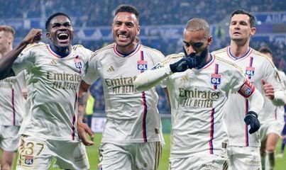 Ligue 1 : Lacazette en feu ! L'OL retrouve enfin le sourire grâce à son triplé contre Toulouse.