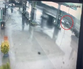 Yalova'da Yağış Sebebiyle Meydana Gelen Trafik Kazasında Bir Kişi Hayatını Kaybetti