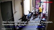 Aksi Maling Gasak Motor Trail Milik Penghuni Indekos di Penjaringan Terekam CCTV