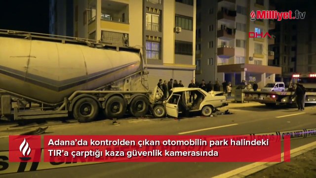 Adana'da feci kaza! TIR'a çarpan otomobil tanınmaz hale geldi: 1 ölü, 4 yaralı