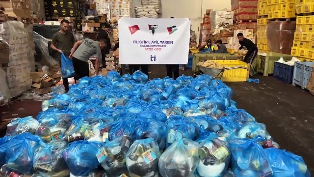 10 Aralık Dünya İnsan Hakları Günü’nde Yetim Vakfı duyurdu: 2000 yetim çocuk kayıp