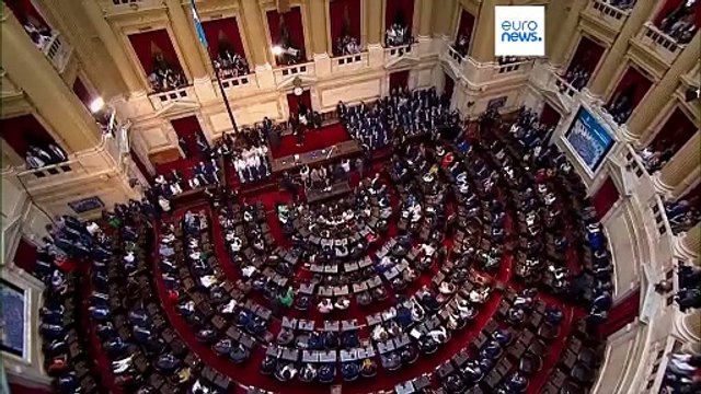 Los ministros de Milei juran sus cargos a puerta cerrada a los medios de comunicación