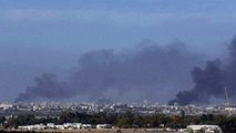 تصاعد أعمدة الدخان من وسط غزة عقب غارات إسرائيلية
