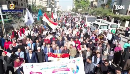 رئيس جامعة طنطا يقود مسيرة حاشدة لطلاب الجامعة للمشاركة فى الانتخابات لليوم الثاني على التوالي