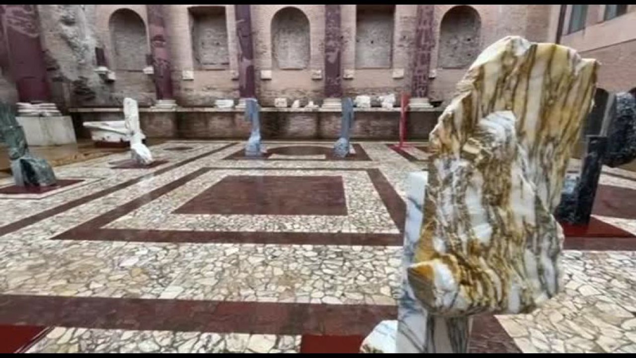 Le Korai di Mattia Bosco al Parco archeologico del Colosseo