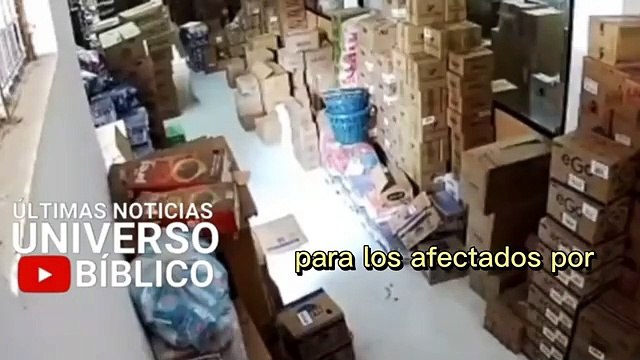 ENTRE GRITOS Y DE RODILLAS ASÍ TEMBLÓ EN ESTE PAÍS , MÁS DESASTRES NATURALES EN EL MUNDO