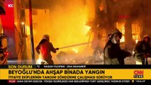 Beyoğlu'nda ahşap binada yangın