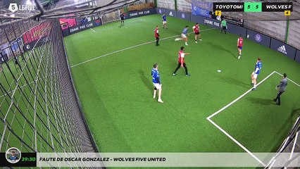Faute de OSCAR GONZALEZ - WOLVES FIVE UNITED