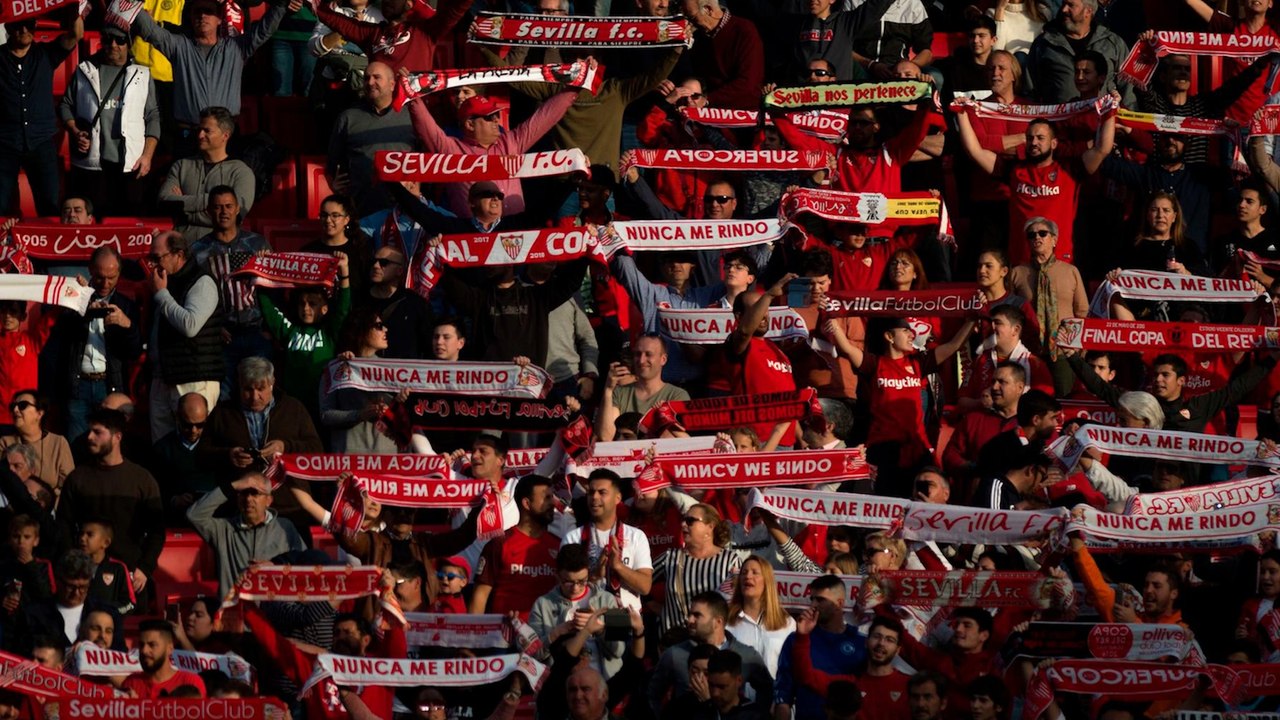 « Si on va à Bollaert, on risque 30 000 euros d'amende » : les supporters de Séville interdits de de déplacement à Lens