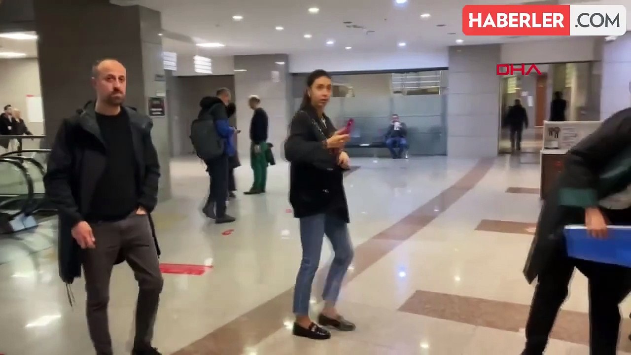 Şarkıcı Berkay Şahin ve eşi Özlem Ada Şahin, çocuk odası mobilyası nedeniyle dava açtı