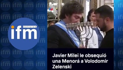 Javier Milei le regaló una Menorá a Zelenski