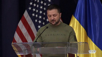Zelensky chega aos EUA em última tentativa de desbloquear fundos para guerra