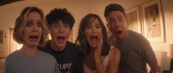 Family Switch (2023) 🎬 | Heartwarming Netflix Movie About Family Bonds