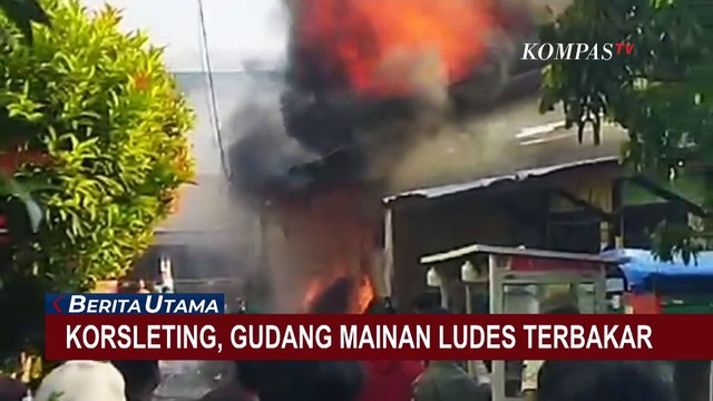 Kebakaran Gudang Penyimpanan Mainan di Ciracas, Ledakan Sempat Terdengar!