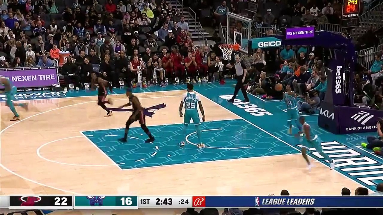 Watch Heat vs. Play Of The Night Kyle Lowry Delivers Half