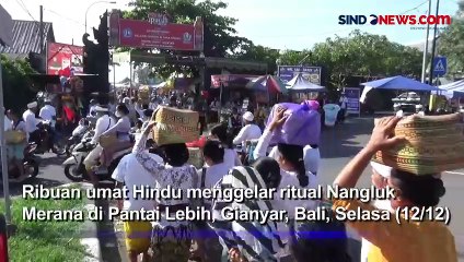 Umat Hindu Gelar Ritual Nangluk Merana di Pantai Lebih Bali untuk Keseimbangan Alam