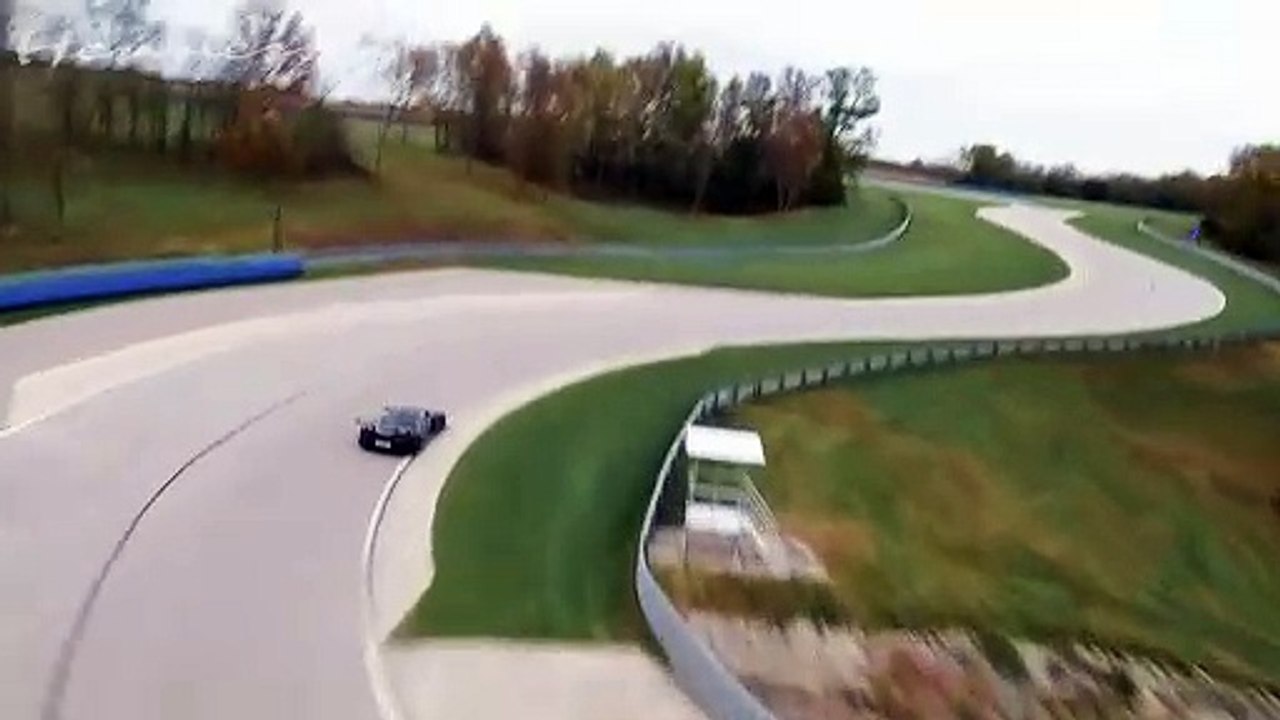 VÍDEO: Disfruta del Hennessey Venom F5 Revolution de 1.100 CV a fondo en circuito